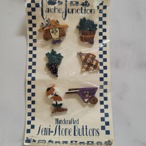 Buttons Cache junction handcrafted semi stone garden vintage grape 90s sunflower